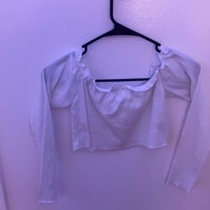 White Long sleeved cropped top